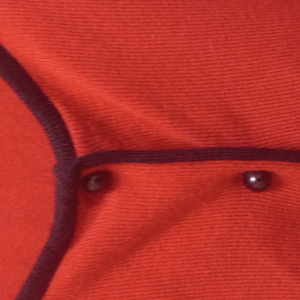 SOLD Vicose Soft L Red Cardigan - Picture 4 of 4